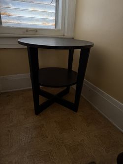 modern round side table / accent table