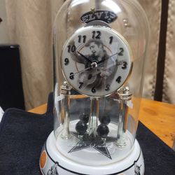 Elvis Clock