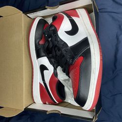 Jordan 1 Low Bred Toe 