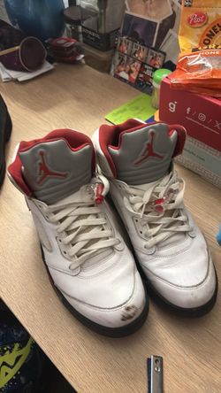 Air Jordan 5 Fire Red Sneakers