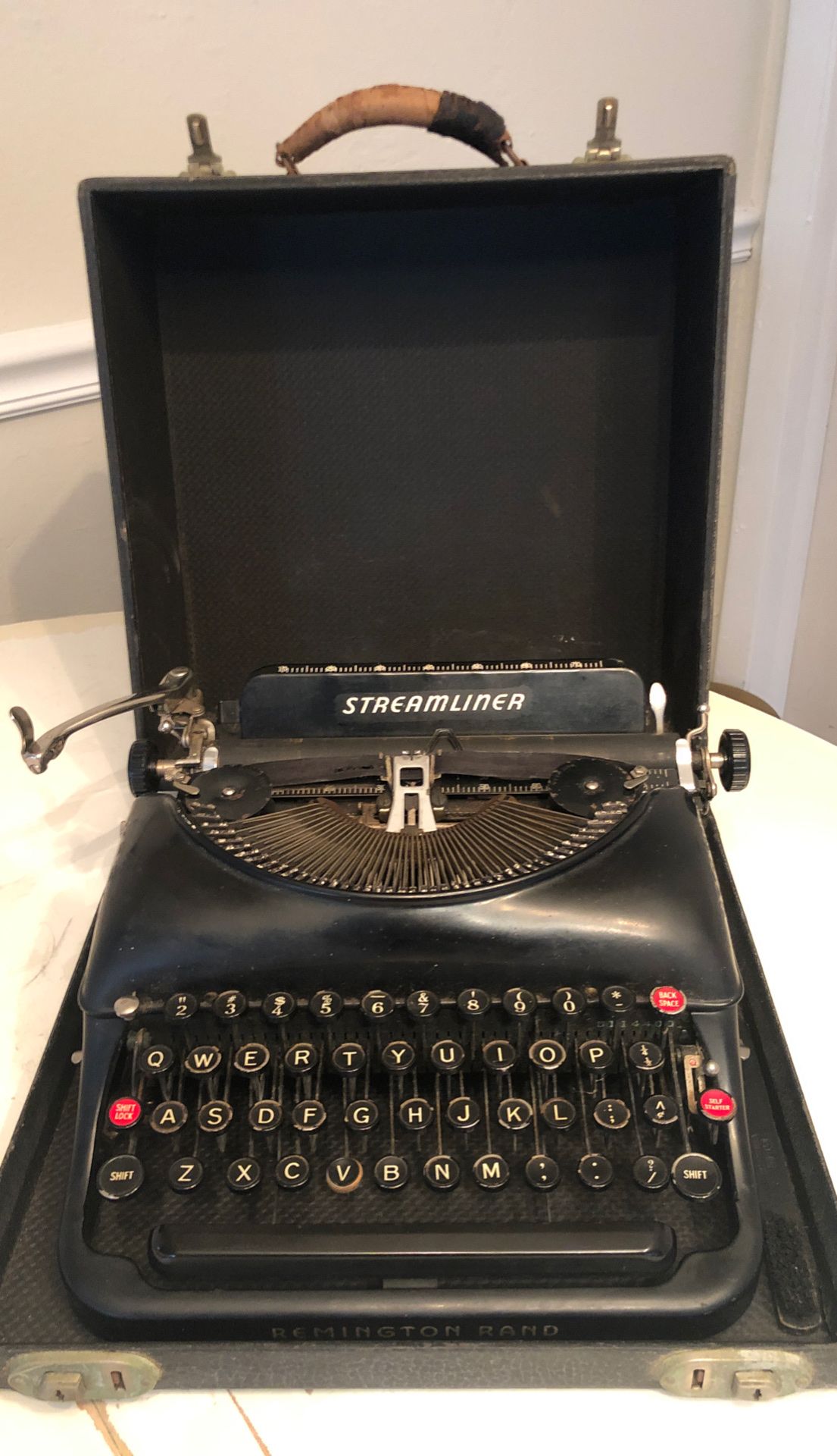 Vintage Remington Rand: Streamliner