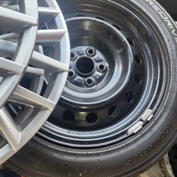 RINES 16 CON GOMAS USED.    SET DE RINES DE METAL CON GOMAS Y TAPAS 