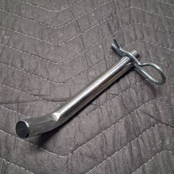 FREE 6" Trailer Hitch Pin & Random Bits