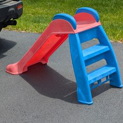 kid's slide 
