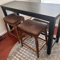 Sofa table and 2 stools