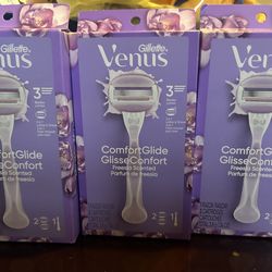 Venus Razor Bundle $15