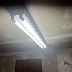 Shop Lights (set of 3) Flourecent Lights