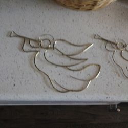 Two Metal Angels 