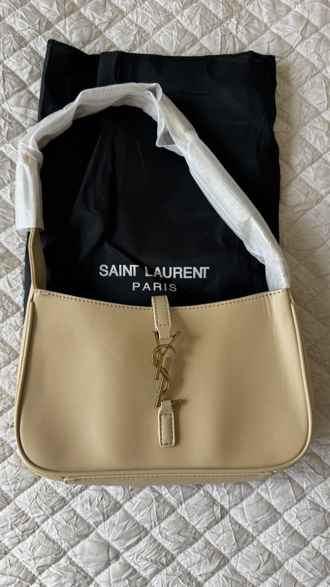  Le 5 a 7 Hobo Bag Beige With Gold 