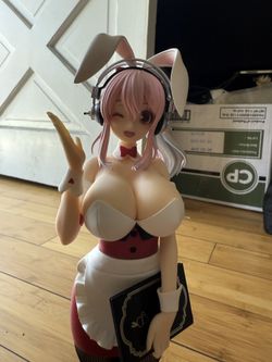 Super Sonico sexy bunny waitress