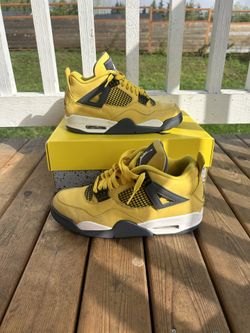 Jordan 4 Lightning