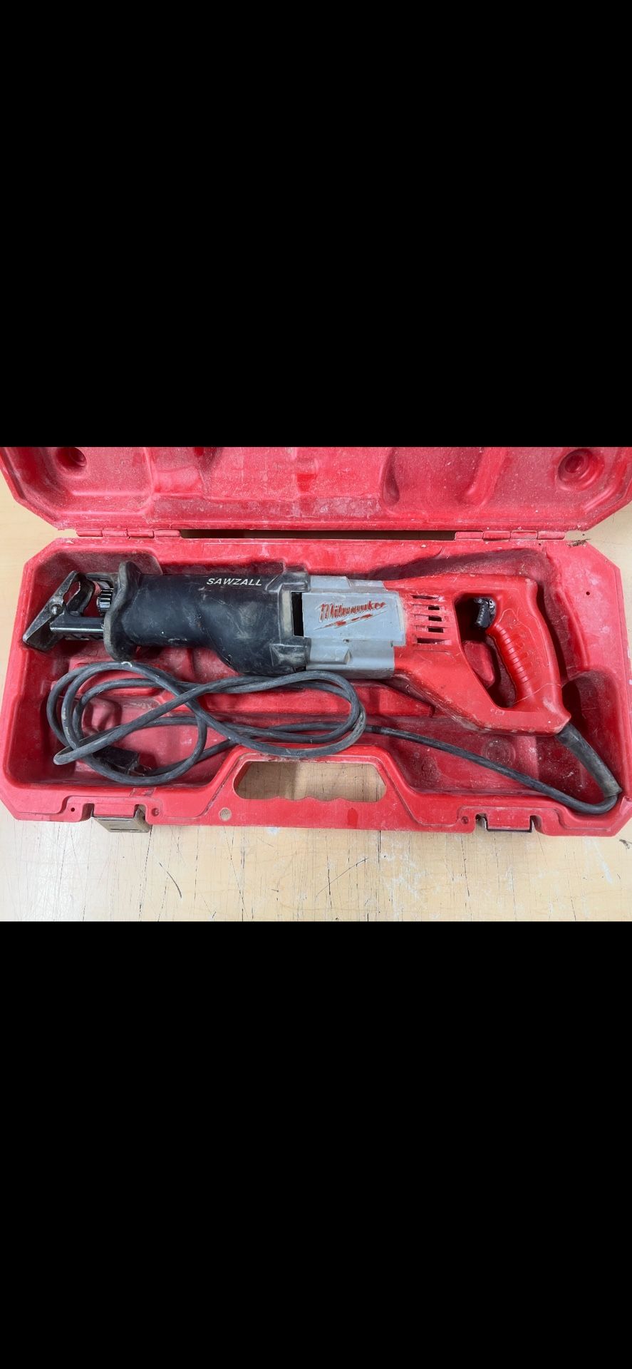 SAW ZALL, TOOLS-POWER MILWAUKEE IN CASE USED 6519-20
