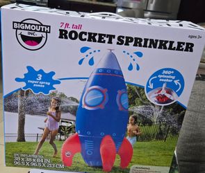 BigMouth 7' Outdoor Giant Rocket Sprinkler, Blue
