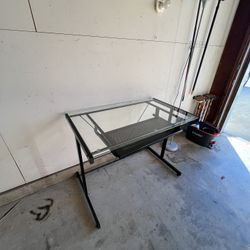 Lightweight Metal Desk