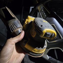 DeWalt Sander 