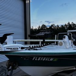 2001 18' Wagner Power Boat Suzuki 140 HP Motor w. Trailer