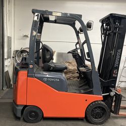 2019 Toyota Forklift 8FGCU15 3000 Lbs Cap LOW HOURS