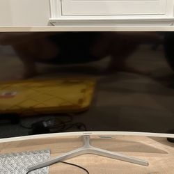 Samsung 32” Curved LED Monitor