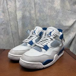 Size 9.5 - Air Jordan 4 Retro 2024 Military Blue