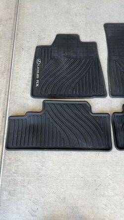 Lexus floor Matt set