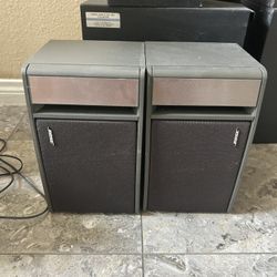 Bose Model 141 Bookshelf Speakers (Pair)