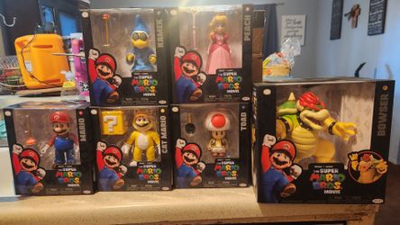 Mario figures whole lot