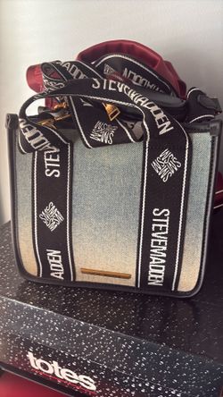 Steve Madden purse