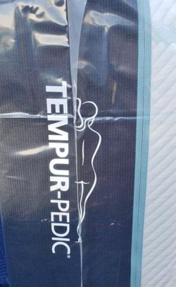 Tempur-Pedic ProAdapt Medium King W/Ergo Adjustable Base