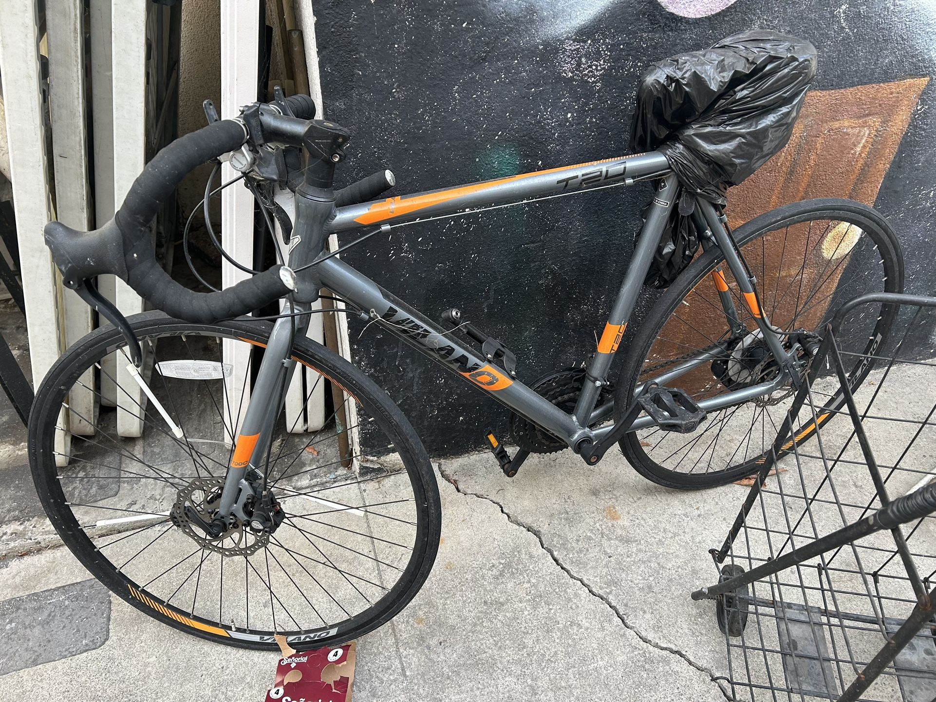 Vilano TUONO Aluminum Road Bil 21 Speed Disc Brake