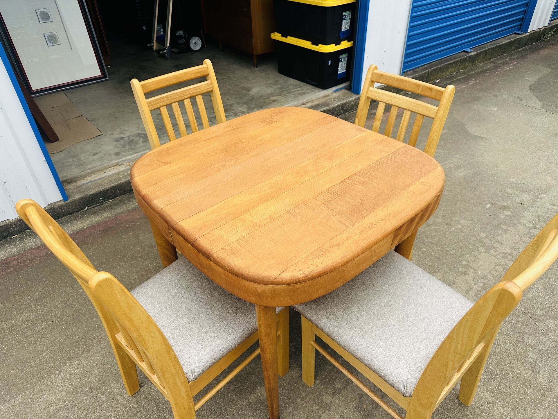 Beautiful Mid Century Modern Heywood Wakefield Kitchen Table Set