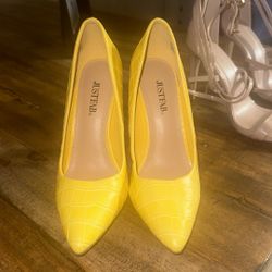 Just fab Heals Yellow Crocodile 