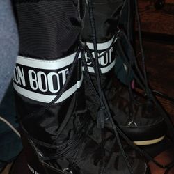 Moon Boot Womens