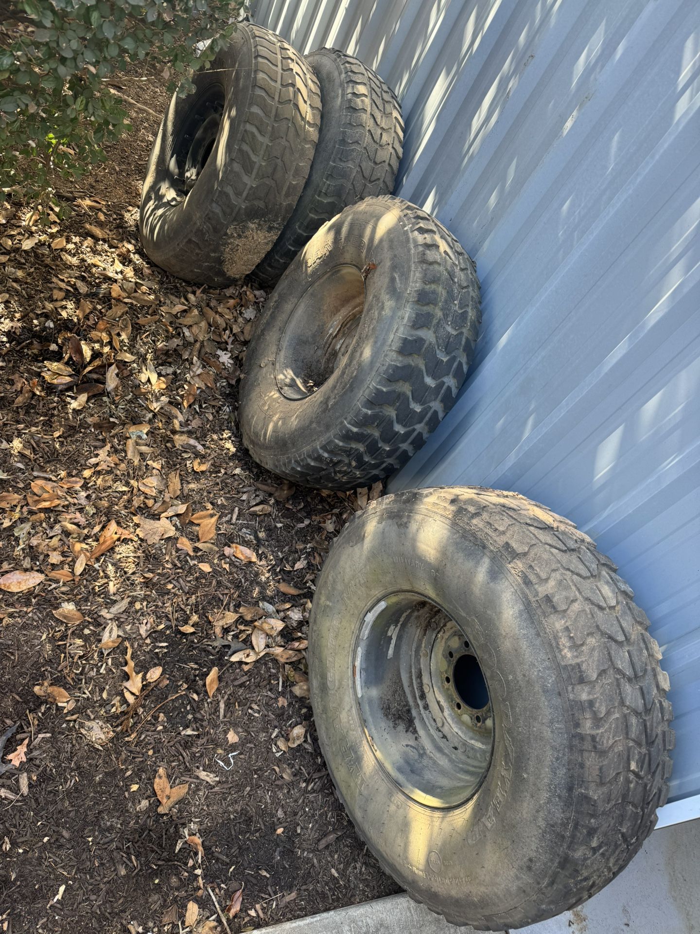 37x12.50R16.5LT M+S Mounded With Rims For