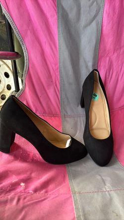Women’s pumps