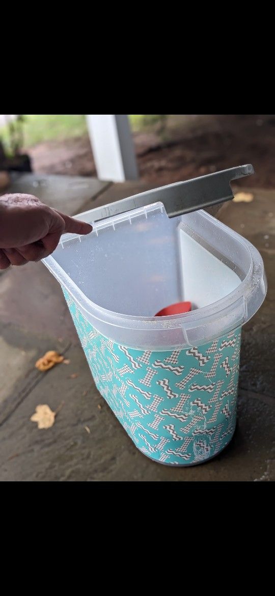 Large Pet/dog Food Storage Container With Wheels