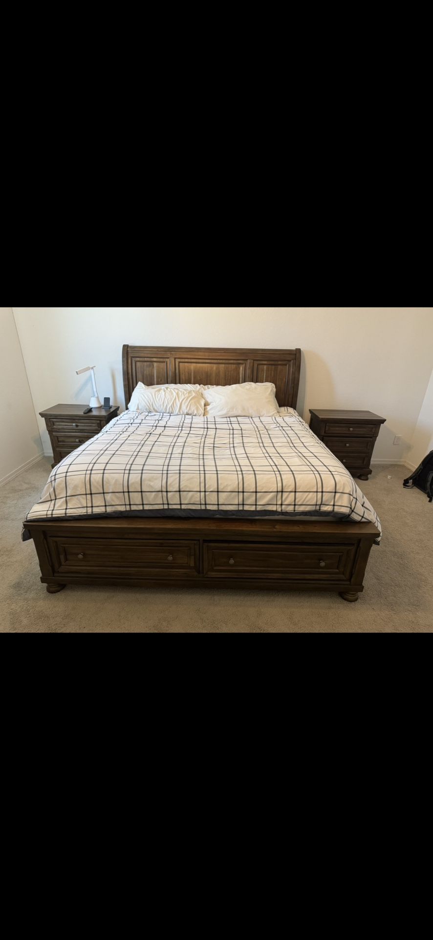 California king Bedroom Set