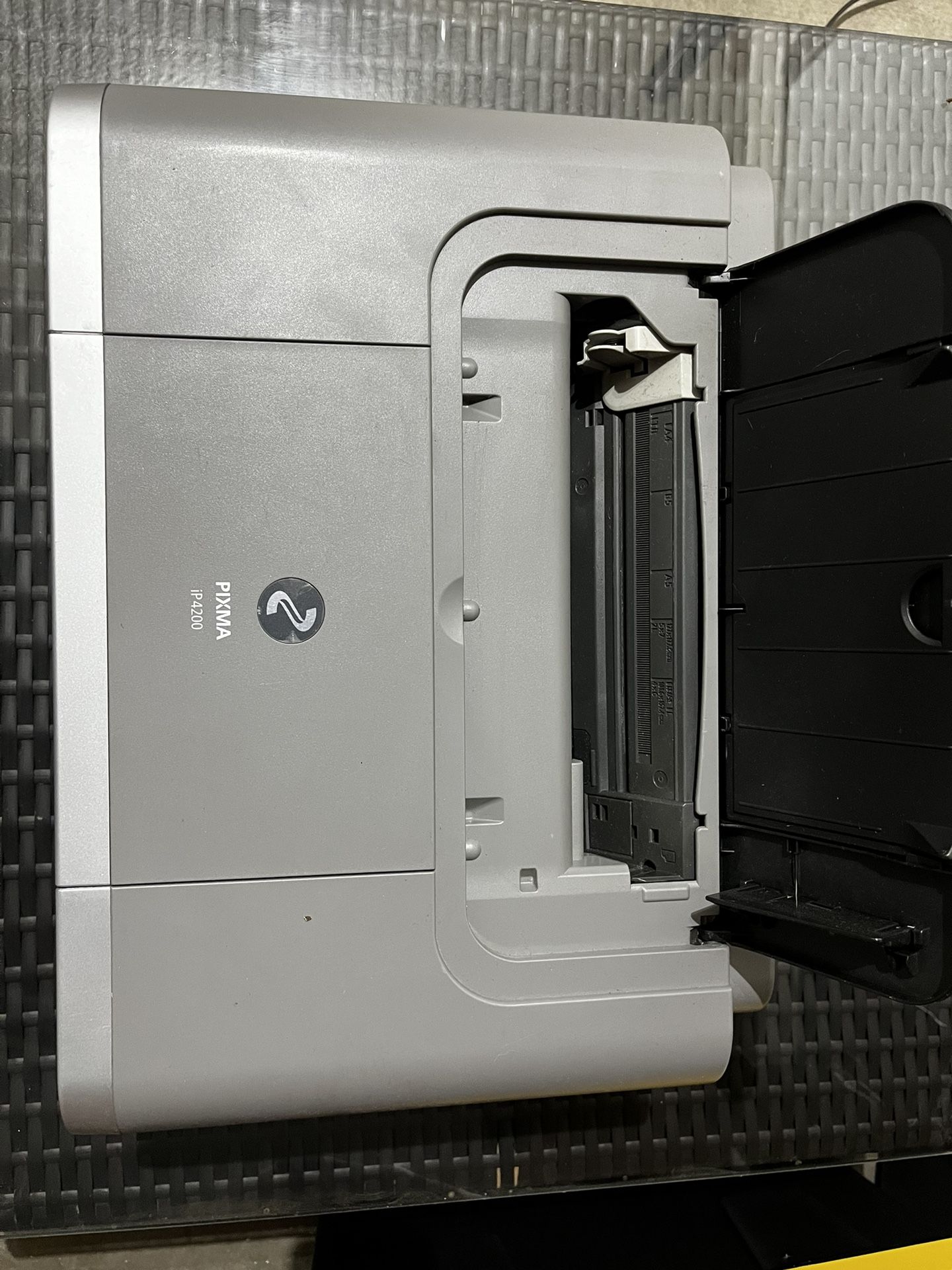 Canon PIXMA iP4200 Photo Printer