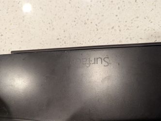 Microsoft Surface Pro Gen 2 i5-4200u 128gb SSD 4gb Ram Keyboard Charger And Video Cable