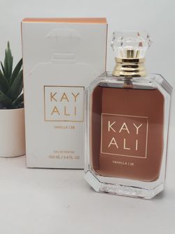 KAYALI 

VANILLA | 28 Eau de Parfum

3.4 fl