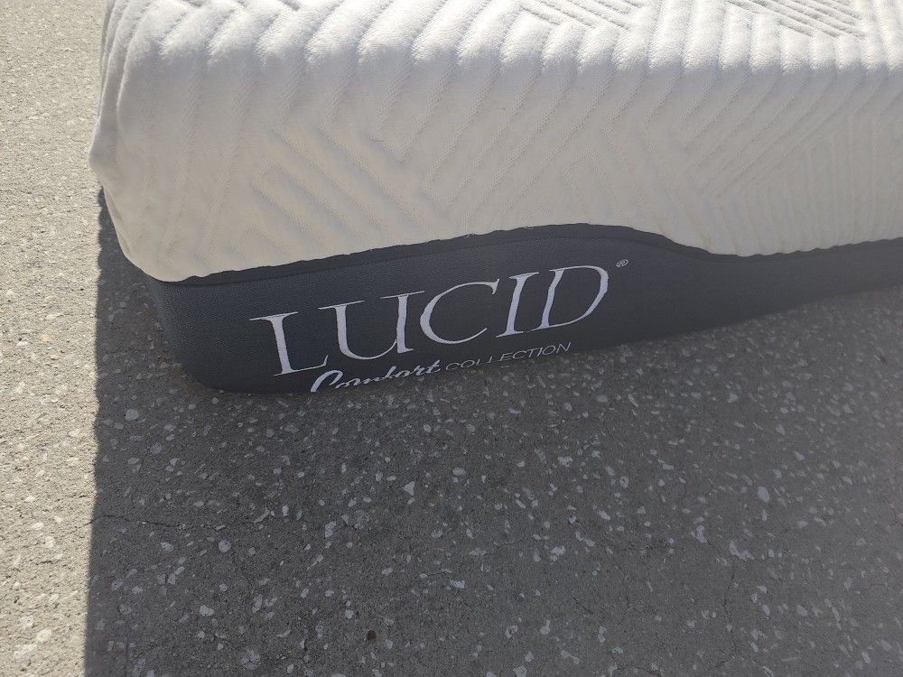Lucid Full Mattress