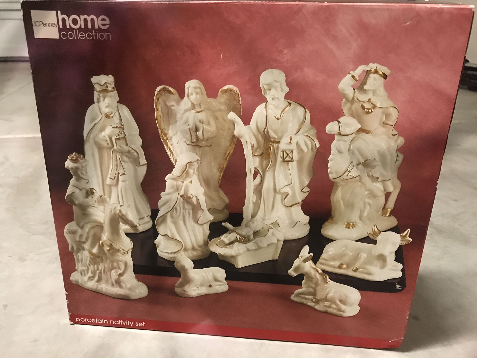 Nativity porcelain set