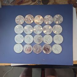 Collectible Coins 20 Maple 🍁 Leaf 