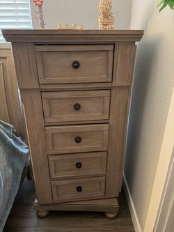 Full bed -Mor furniture