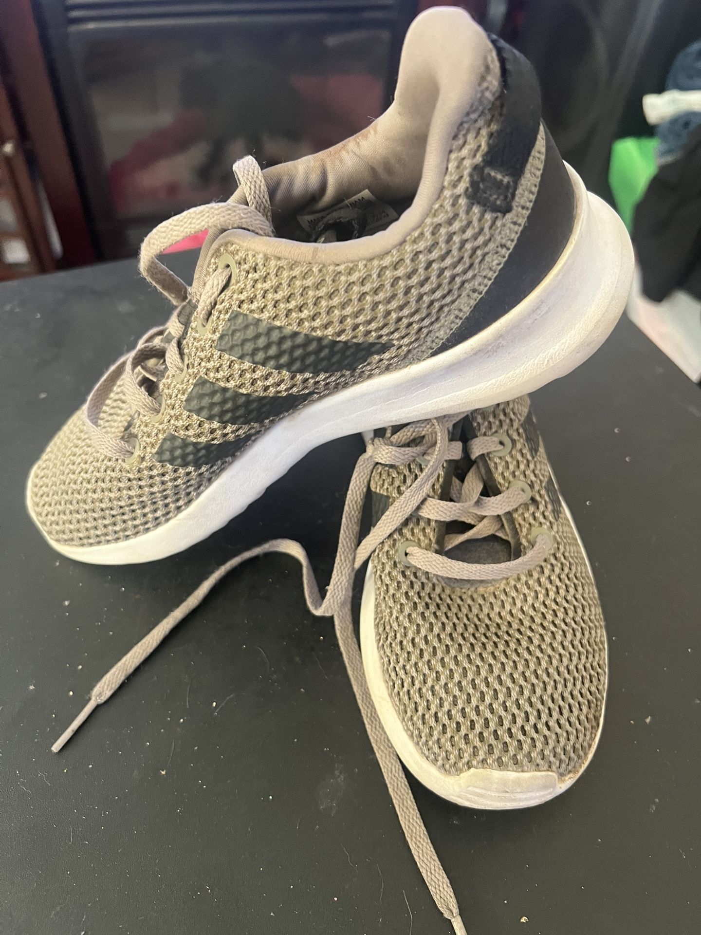 Adidas Olive Green Youth Size 2