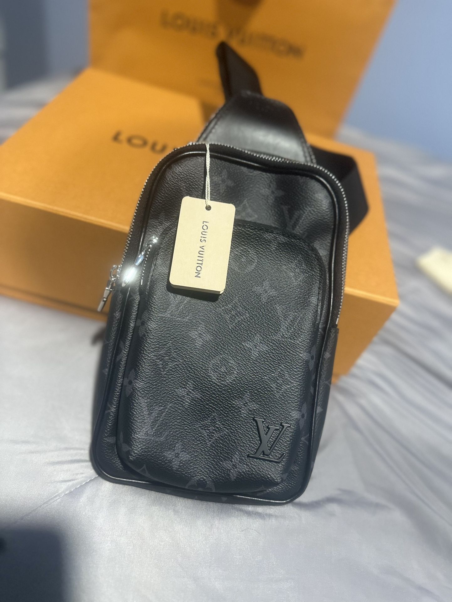 Louis Vuitton Avenue Slingbag PM