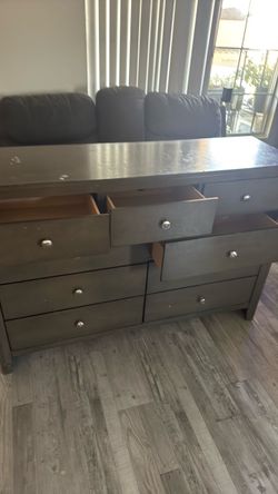 Dresser