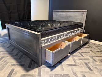 Full Bed And Mattress With Drawers