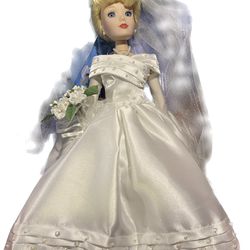 Disney 2002 Cinderella in Wedding Dress Like New (in Damaged Box) by Brass Key
