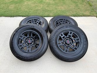 Toyota Tacoma 4Runner Trd Pro wheels and tires 17s OEM factory