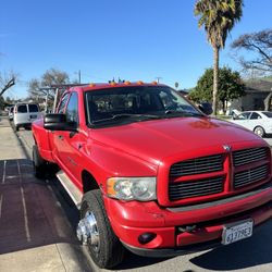2003 Dodge Ram 4x4  230k Miles 